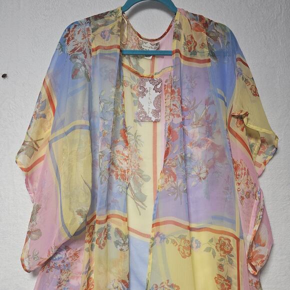 Band Of The Free Pastel Floral Wilder Kimono SZ OS Beach, Vacation,‎ Summer Wrap - Picture 3 of 8